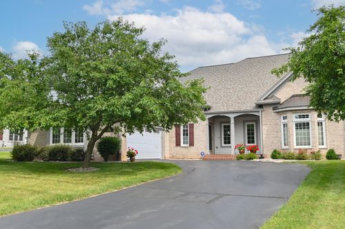 3522444 Wethersfield Ct, Pewaukee, WI, 53072-4188 | Card Image