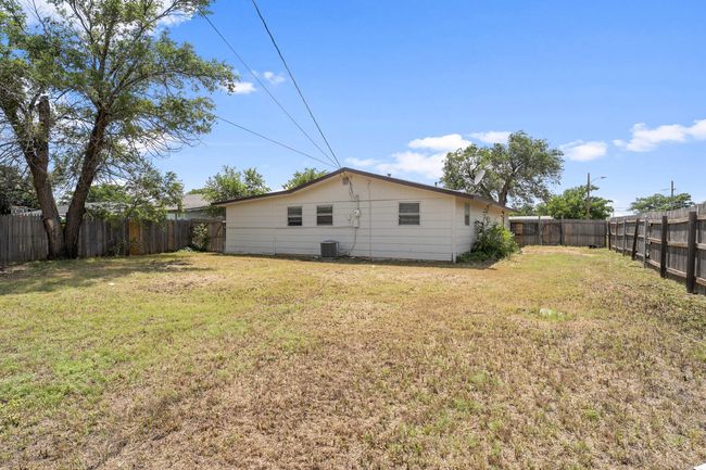 1320 Dallas St, House other with 3 bedrooms, 1 bathrooms and null parking in Plainview TX | Image 20