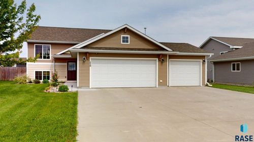 210 Lindsay Dr, Aurora, SD, 57002-8510 | Card Image