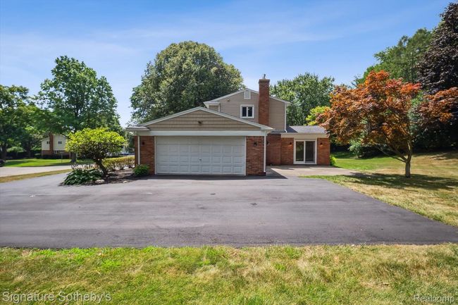 34-2200-Brenthaven-Dr-Bloomfield-Hills-MI-48304-WindowStill-42.jpg | Image 35
