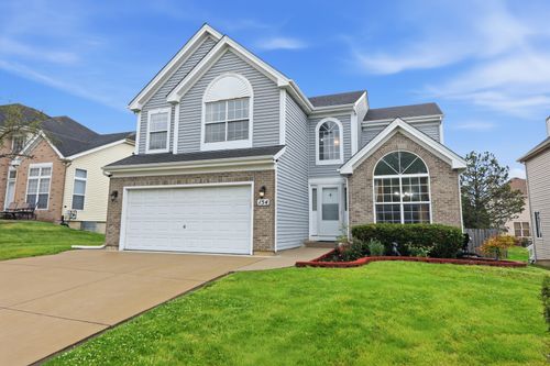 154 Augusta Dr, Streamwood, IL, 60107-1288 | Card Image