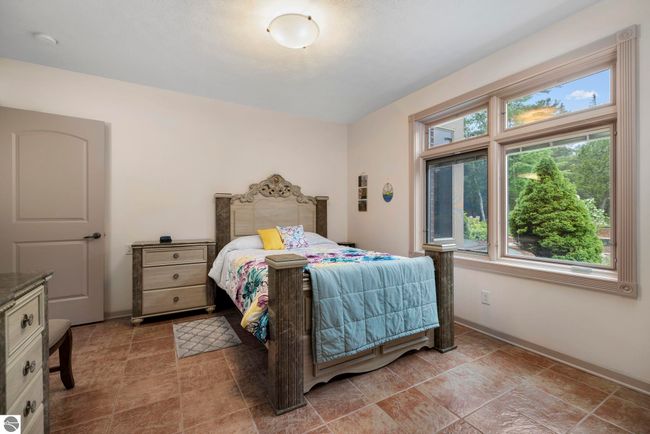 5343 Michibay Dr, House other with 5 bedrooms, 4 bathrooms and null parking in Manistique MI | Image 47