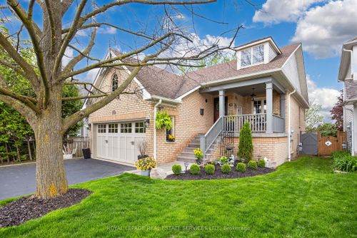 45 Rosemarie Crescent, Whitby, ON, L1M1G6 | Card Image