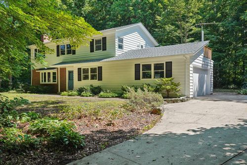 3598 Lusan Drive, Jackson, WI, 53012 | Card Image