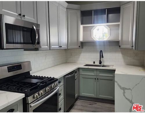 121-12-119 S Westmoreland Avenue, Los Angeles, CA, 90004 | Card Image