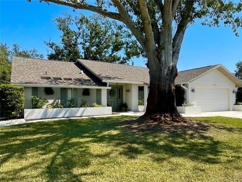 3202 Meadow Run Dr, VENICE, FL, 34293-1419 | Card Image