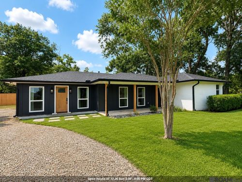 17739 Greenwell Springs Rd, Greenwell Springs, LA, 70739-4746 | Card Image