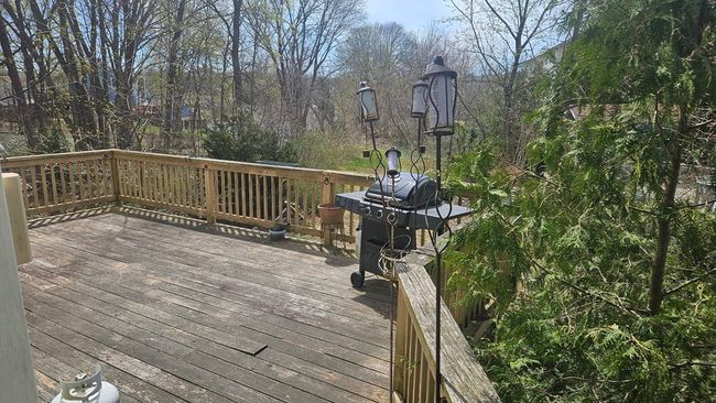 715 Elm St, Home with 4 bedrooms, 3 bathrooms and 4 parking in Woonsocket RI | Image 5