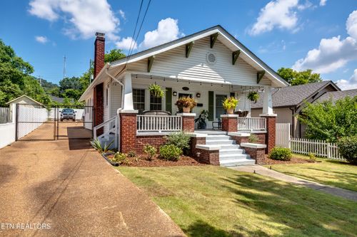 1115 Fairfax Ave, Knoxville, TN, 37917-3129 | Card Image