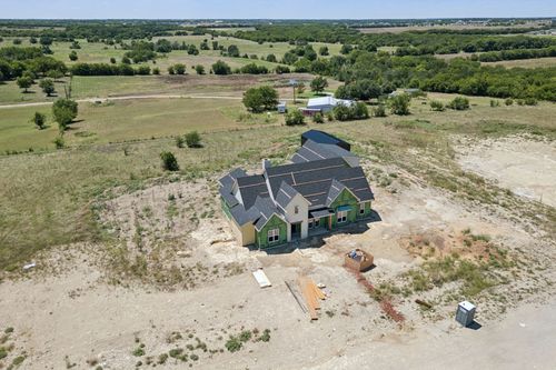 711 Hummingbird Ln, Justin, TX, 76247-2605 | Card Image