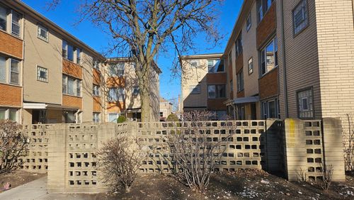 apt-b1-3515 S Harlem Ave, Berwyn, IL, 60402-3233 | Card Image