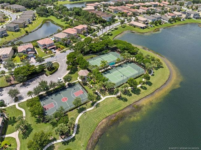 2810 Nw Treviso Cir, Townhouse with 3 bedrooms, 3 bathrooms and 1 parking in Port Saint Lucie FL | Image 28
