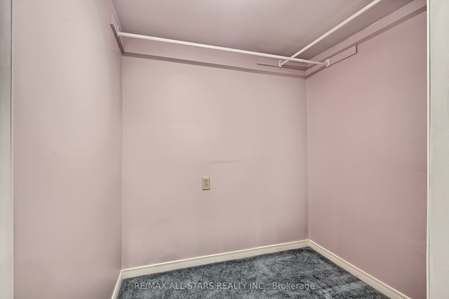 48 Archdekin Dr, House attached with 5 bedrooms, 3 bathrooms and 4 parking in Brampton ON | Image 38