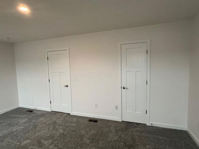 MASTER BEDROOM - 17' x 12' w/WALK-IN CLOSET | Image 30
