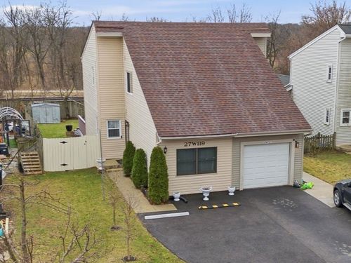 27W119 Cooley Ave, Winfield, IL, 60190-1396 | Card Image
