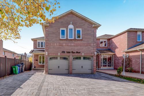 4718 Wild Rose St, Mississauga, ON, L5M5H3 | Card Image