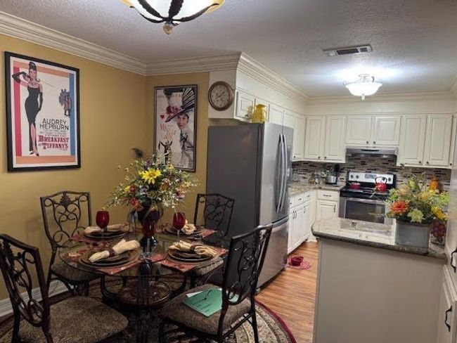 245 E Clover St, House other with 3 bedrooms, 2 bathrooms and 2 parking in Bridge City TX | Image 7