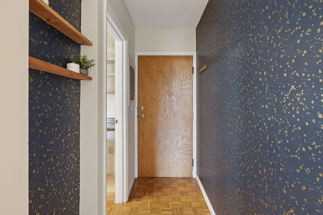 Entryway | Image 11