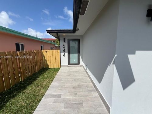 644 Nw 6th Ct, Hallandale Beach, FL, 33009-3221 | Card Image