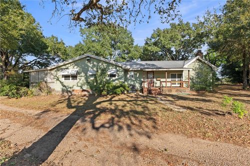 11515 Eldridge Ln, Navasota, TX, 77868-8701 | Card Image