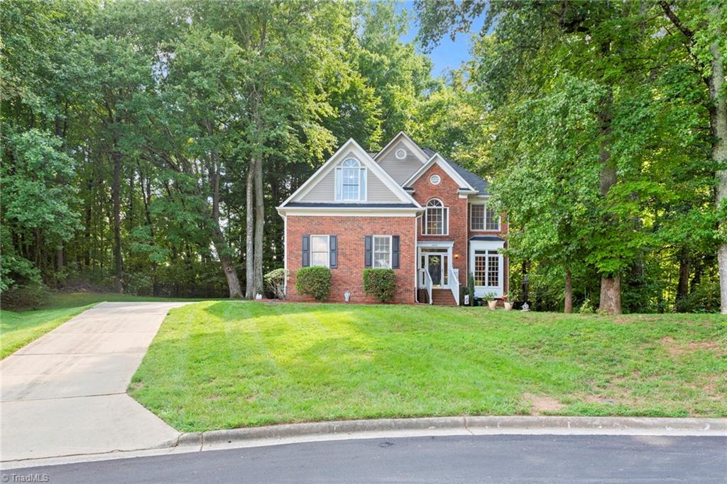 Beechmont Ct, Greensboro, NC 27410