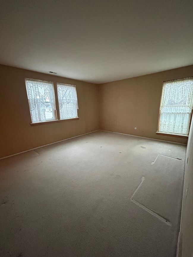 APT-21 - 8127 Colony Dr, Condo with 2 bedrooms, 2 bathrooms and null parking in Grosse Ile MI | Image 16