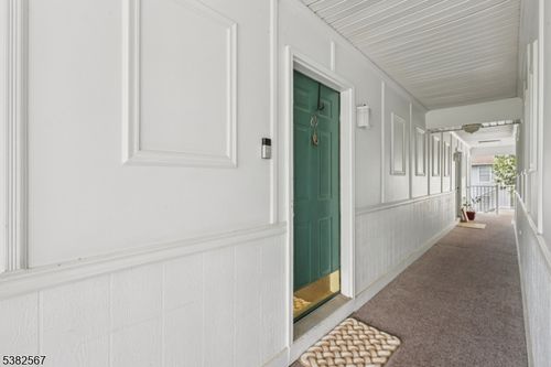 4021-89 Lindsey Ct, FRANKLIN PARK, NJ, 08823-1531 | Card Image