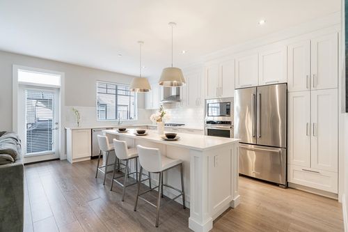 22-19938 70 Ave, Langley, BC, V2Y0R1 | Card Image