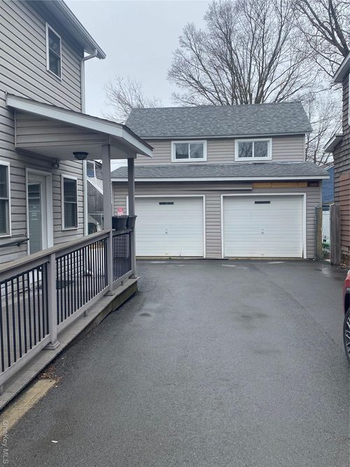 136 Jersey Ave, Port Jervis, NY, 12771-2611 | Card Image