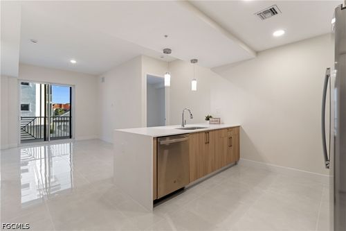 b-101-26600 Rosewood Pointe Dr, BONITA SPRINGS, FL, 34135 | Card Image