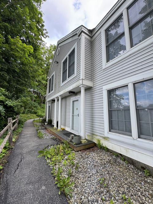 c10-432 South St, Bennington, VT, 05201-2367 | Card Image