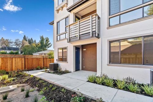 955 Woodside Rd, Redwood City, CA, 94061 | Card Image
