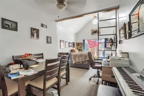 78 Burd St, Nyack, NY, 10960-3277 | Card Image