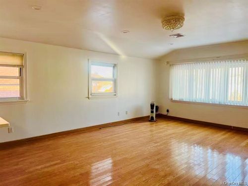 2nd-fl-64 Cloverdale Boulevard, New York, NY, 11364 | Card Image