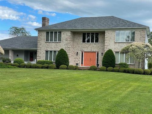 139 Honeyman Avenue, Middletown, RI, 02842 | Card Image