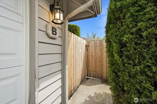 b-9809 132nd Street Ct E, Puyallup, WA, 98373-9125 | Card Image