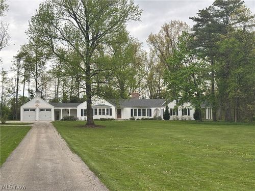 7050 Wilson Mills Rd, Chesterland, OH, 44026-1733 | Card Image
