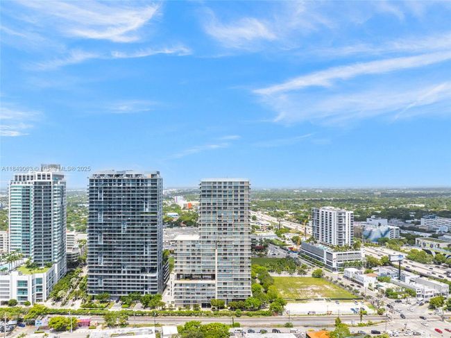 PH207 - 3470 E Coast Ave, Condo with 3 bedrooms, 3 bathrooms and null parking in MIAMI FL | Image 68