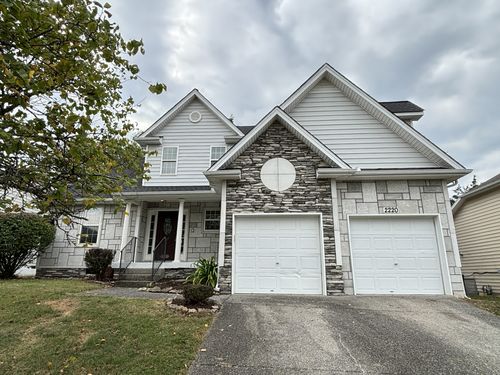 2220 Green Trails Dr, Antioch, TN, 37013-4254 | Card Image