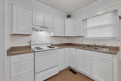 2086 Hartsville Pike, Lebanon, TN, 37087-0380 | Card Image