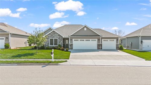 1151 Parklawn Ct, Troy, OH, 45373-7585 | Card Image