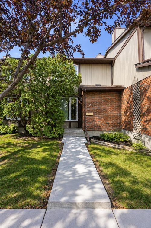 32-6103 Madigan Dr Ne, Calgary, AB, T2A5K9 | Card Image