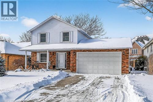 28 Buchanan Drive, Caledonia, ON, N3W1H1 | Card Image