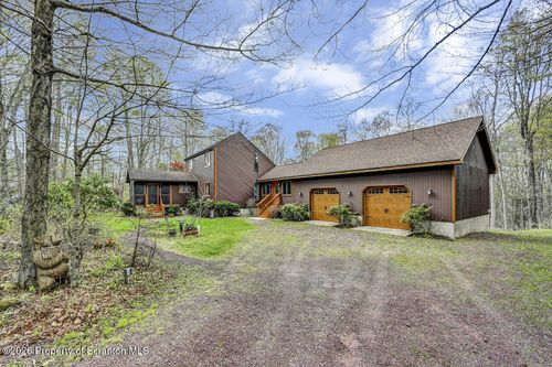 33 Solitude Dr, Madison Twp, PA, 18444-4121 | Card Image