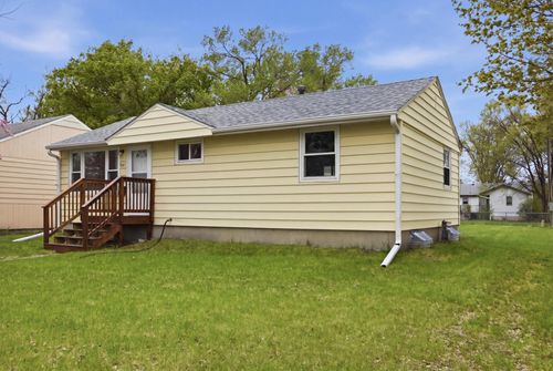 621 19th Street N, Moorhead, MN, 56560 | Card Image