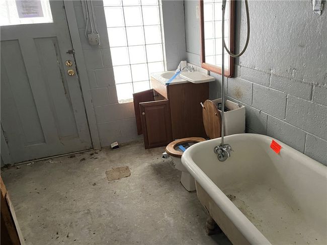 442 S 3 Rd St, House other with 4 bedrooms, 2 bathrooms and 1 parking in Clearfield PA | Image 11