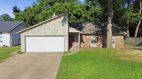 5213 S Lions Avenue, Broken Arrow, OK, 74011 | Card Image