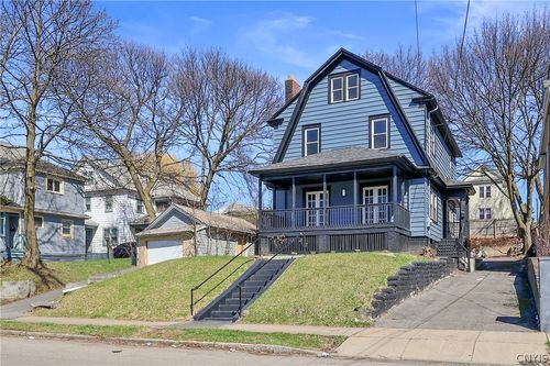 313 Bruce St, Syracuse, NY, 13224-1532 | Card Image