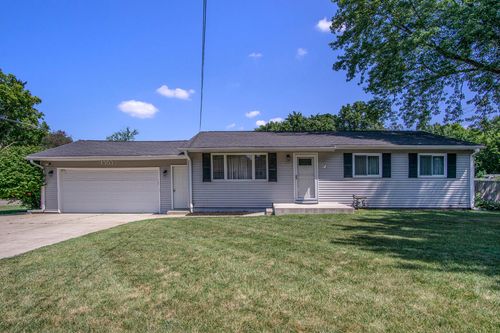1303 Marion St, Niles, MI, 49120-3858 | Card Image
