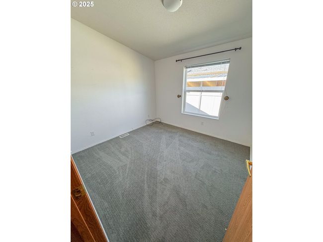 UNIT-13 - 3355 N Delta Hwy, House other with 3 bedrooms, 2 bathrooms and null parking in Eugene OR | Image 22